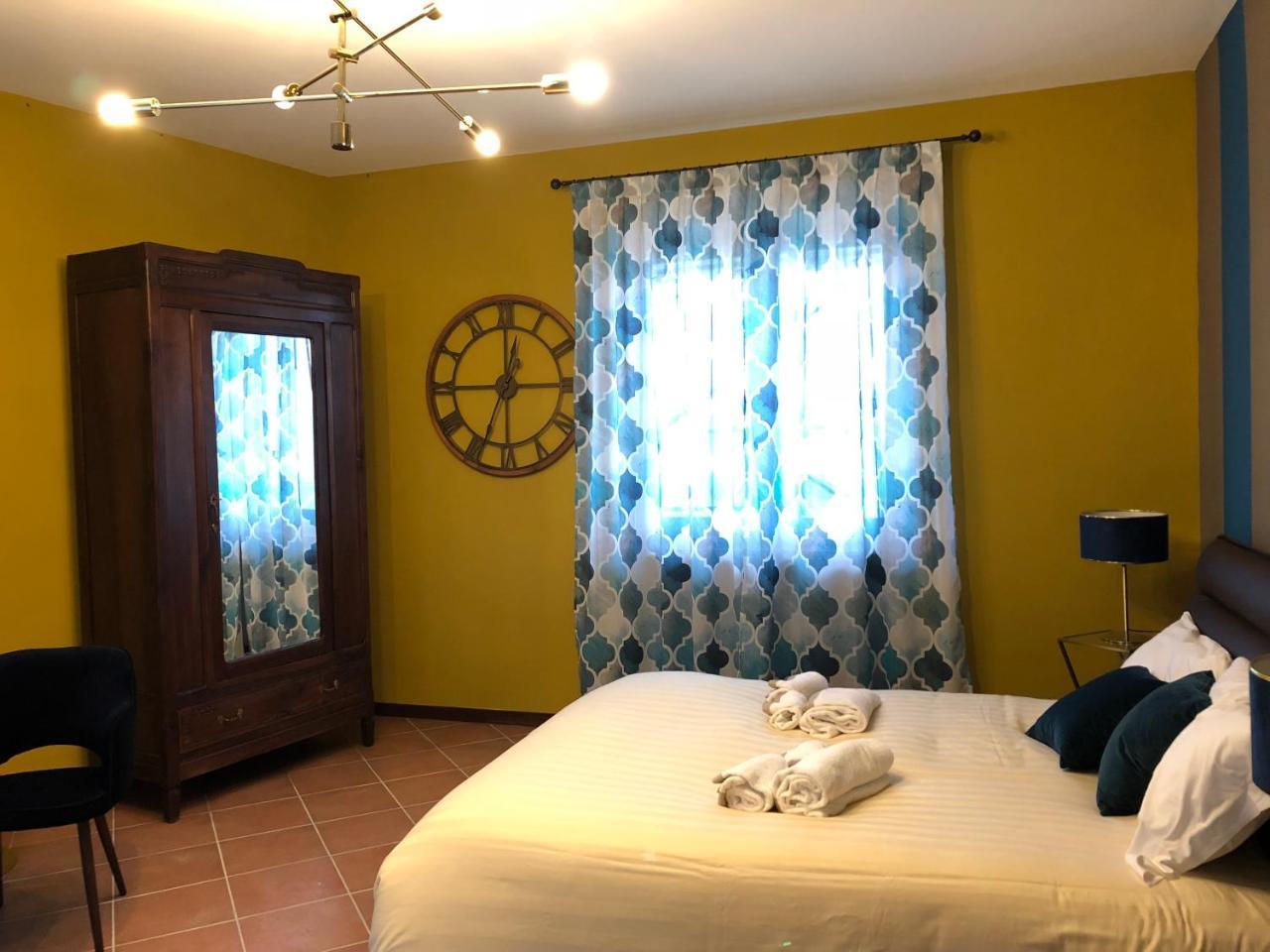 Panoramic Villa Garassino - Country Rooms And Fine Restaurant Трейзо Екстериор снимка