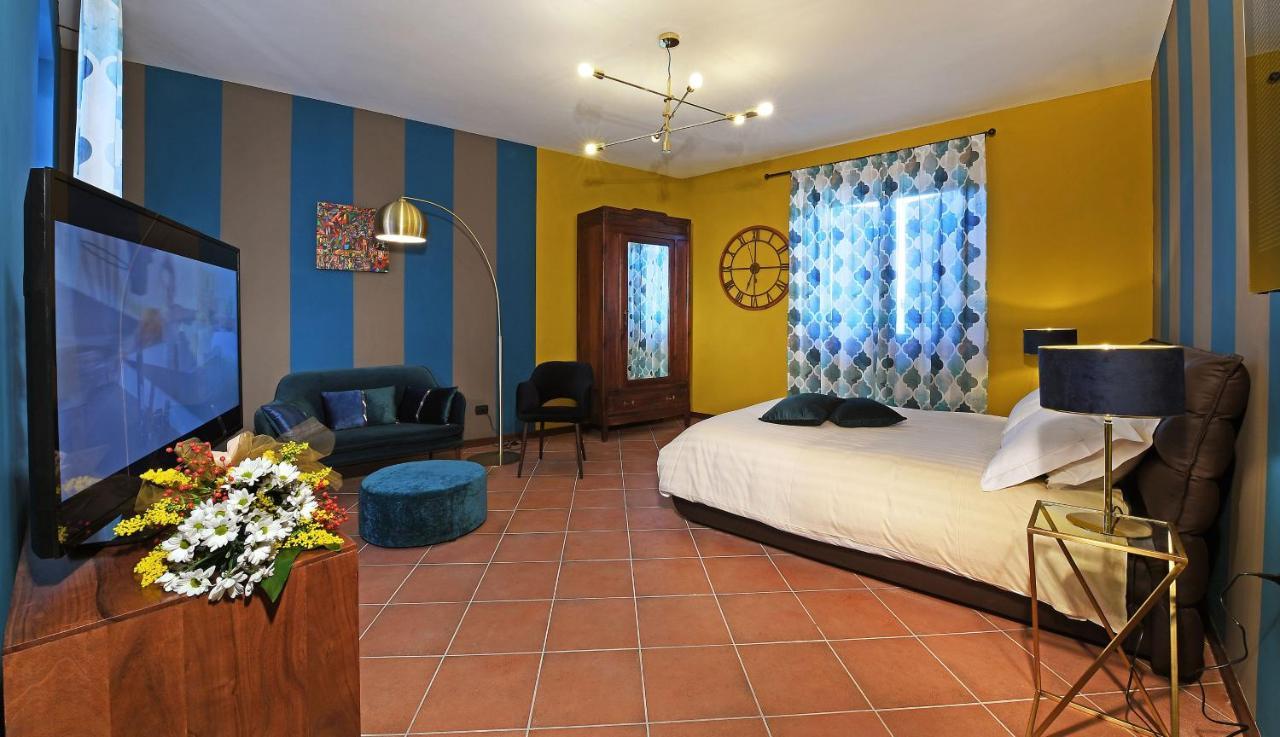 Panoramic Villa Garassino - Country Rooms And Fine Restaurant Трейзо Екстериор снимка