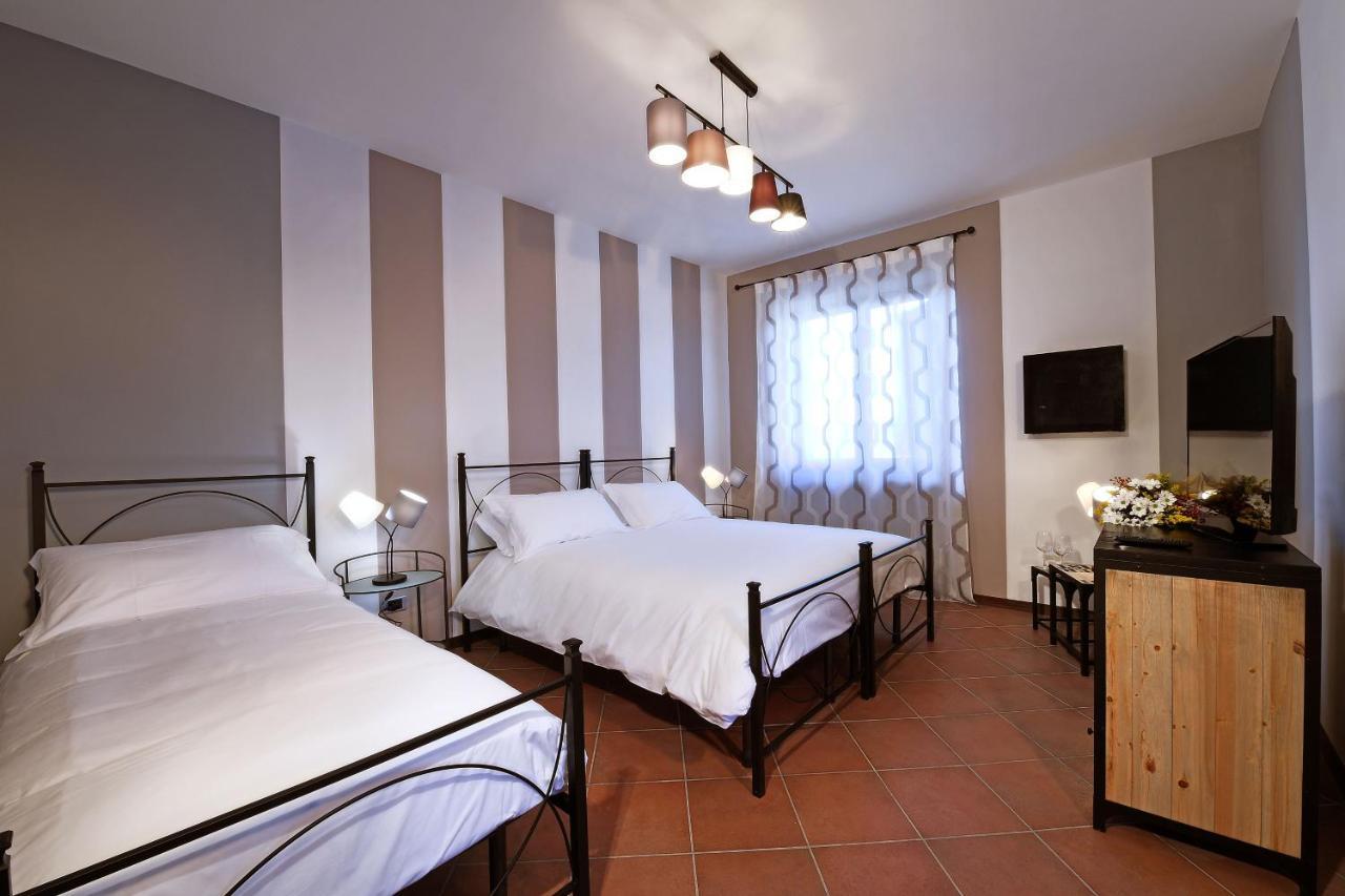 Panoramic Villa Garassino - Country Rooms And Fine Restaurant Трейзо Екстериор снимка