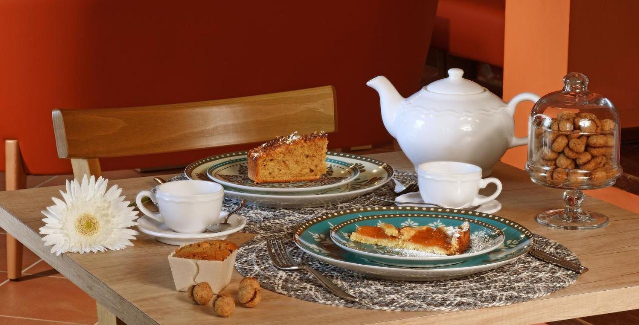 Panoramic Villa Garassino - Country Rooms And Fine Restaurant Трейзо Екстериор снимка