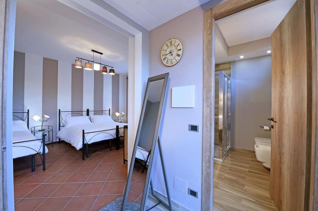 Panoramic Villa Garassino - Country Rooms And Fine Restaurant Трейзо Екстериор снимка