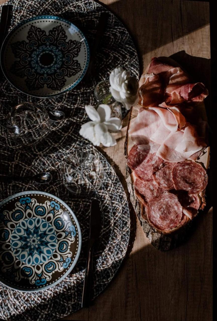 Panoramic Villa Garassino - Country Rooms And Fine Restaurant Трейзо Екстериор снимка
