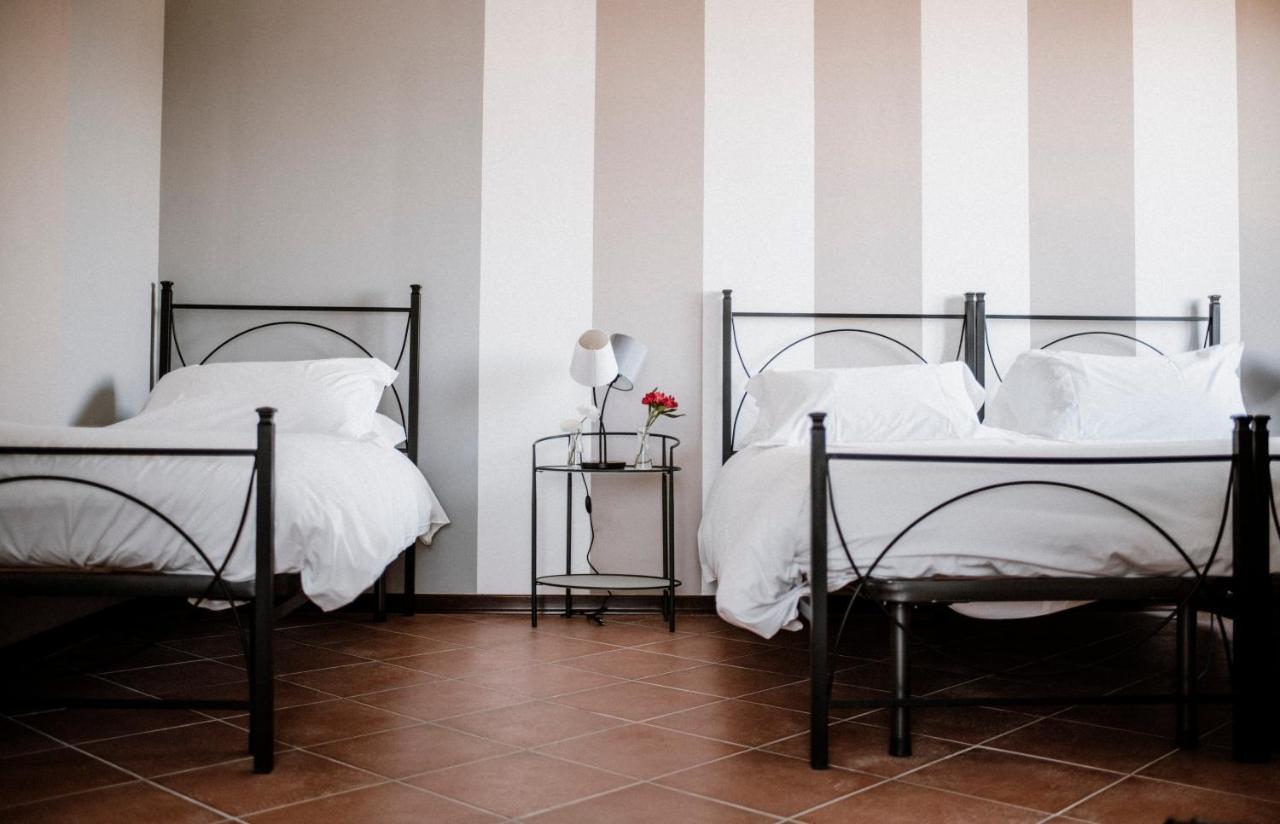 Panoramic Villa Garassino - Country Rooms And Fine Restaurant Трейзо Екстериор снимка